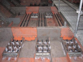 West Gate Bridge Upgrade: 아래 플랜지 프리스트레싱