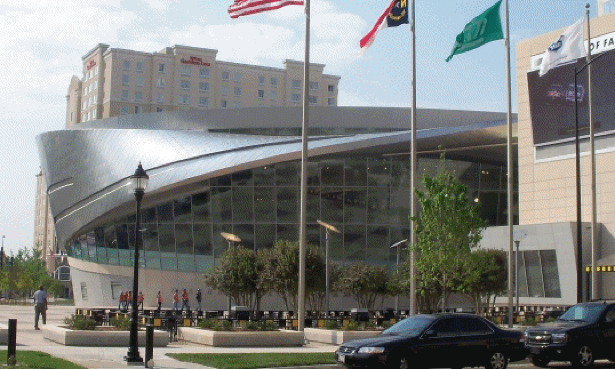 lusas_9520_1_ani_775x323_civil_page